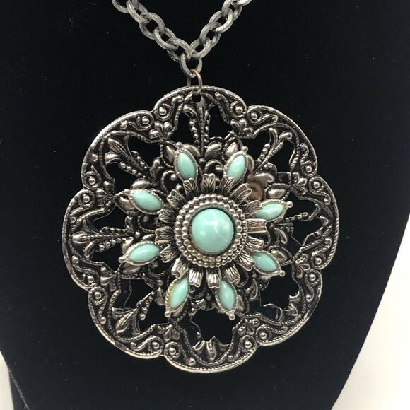 Ornate Pendant Princess Necklace Faux Turquoise Silver-tone Vintage - Picture 2 of 7